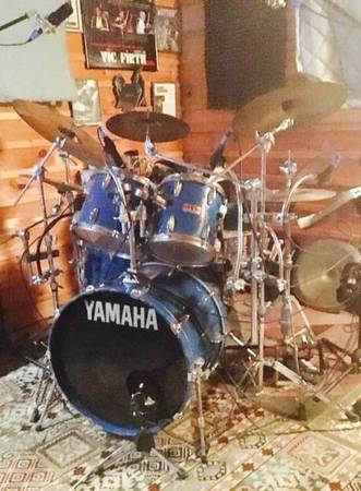 Photo Yamaha Tour Custom 80s Drums for sale $1,000
