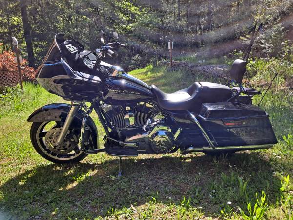 Photo 2012 Harley Road Glide Special $14,000
