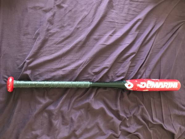Photo DeMarini Two Tone RedBlack Black Coyote Baseball Bat 30 in 20 oz $10