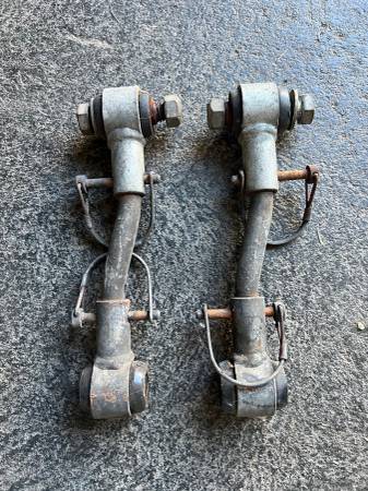 Photo Jeep YJ Sway Bar Quick Disconnects $20