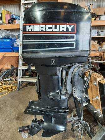 Photo Mercury 40 hp $2,200