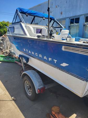 Starcraft fishing boat $3,500