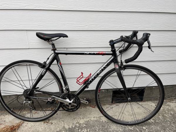 Photo TREX 2100 ZR Road Bike $400