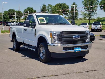 Photo Used 2017 Ford F250 4x4 Regular Cab Super Duty for sale