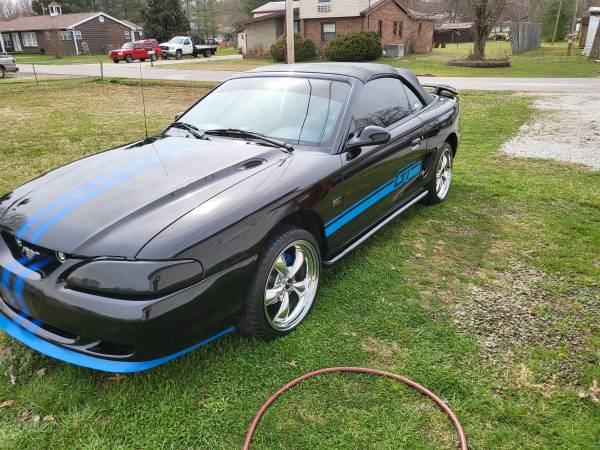 Photo 1994 Ford Mustang GT - $8,500 (Wurtland, ky)