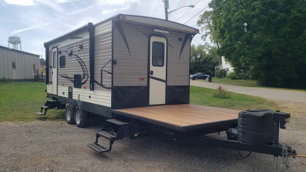 Photo 2019 KZ Sportsman Toy Hauler cer $13,900