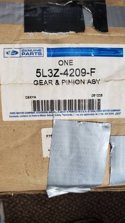 Photo New OEM Ford Truck 3.73 Gear Set For 9.75 Rear $200