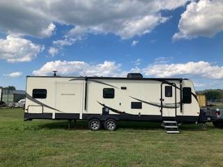 Photo Travel Trailer Priced for Quick Sale $24,500