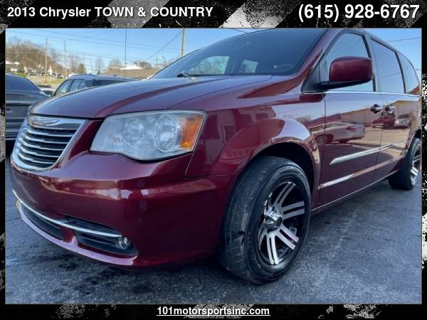 Photo 2013 CHRYSLER TOWN  COUNTRY TOURING 101 MOTORSPORTS - $8,442 ( Chrysler TOWN  COUNTRY 101 MOTORSPORTS, NASHVILLE)