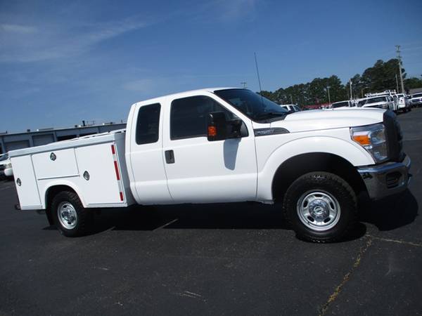Photo 2014 Ford F-250 4x4 Extended Cab XL Utility Bed - $30,900 (Mid TN)