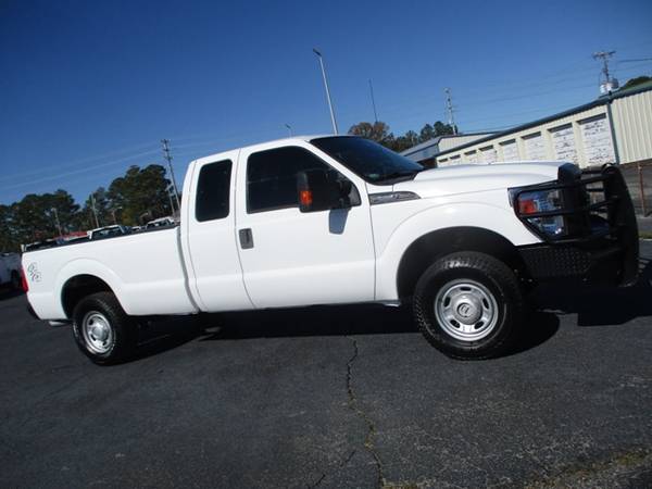 Photo 2015 Ford F250 XL Extended Cab 4wd Super Duty Long Bed - $27,900 (Mid TN)