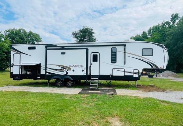 Photo 2021 Forest River 5th wheel for sale $65,000