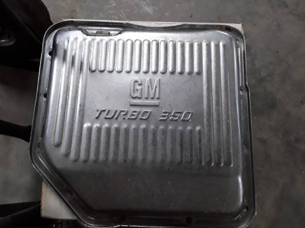 Photo GM turbo 350 trans pan Chrome. $35