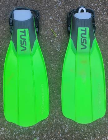 Photo Pair of TUSA Liberator Xten SF-5000 Neon Green Scuba Dive Fins $25