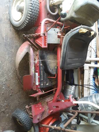 Photo Snapper rear engine riding mower 8hp . works as it should. Really cut $750