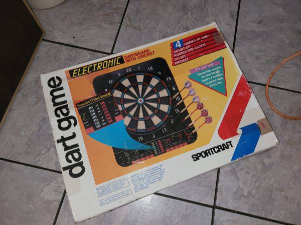 Photo Sportcraft Electronic Dartboard (in original box) $40