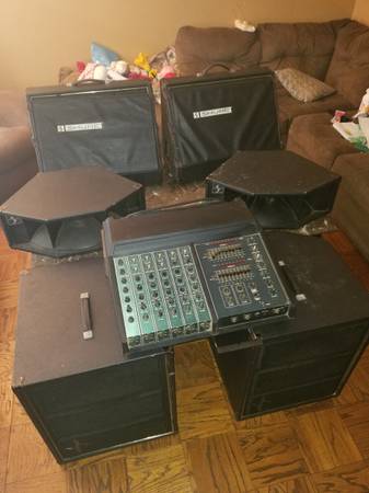 Vintage 1979 Shure Musician Equipment - Speakers and power console (Pr $800