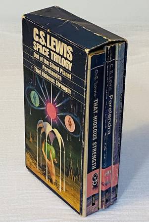 Photo Vintage SPACE TRILOGY Box Set by C S Lewis MacMillan Publishing 02235 $20
