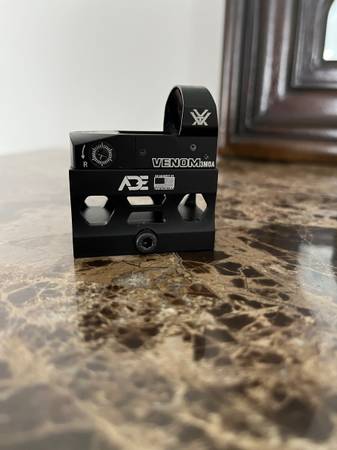 Photo Vortex Venom red dot sight with ADE cowitness mount $150