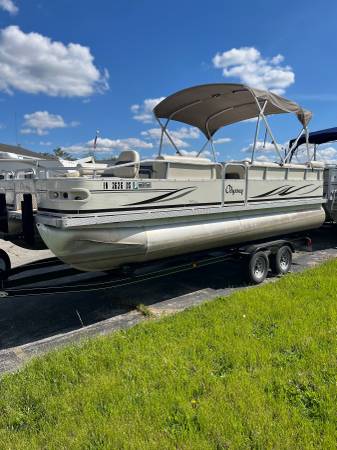 Photo 07 ODYSSEY 22 PONTOON BOAT $19,900