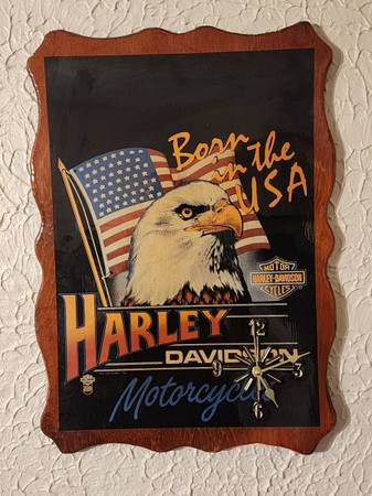 Photo 1986 Harley Davidson Clock $80