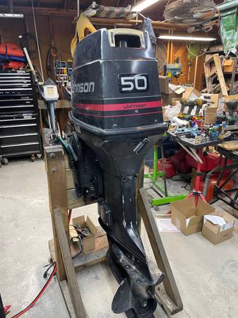 Photo 1995 Johnson 50 hp 3 cyl, with PTT $3,000