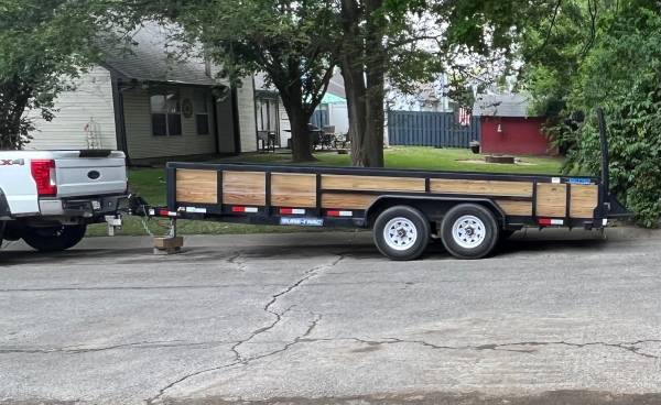 Photo 2018 Sure Trac 18 foot trailer $4,900
