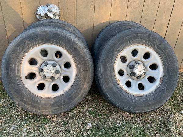 Photo 4-17 Chevy 6 Lug Wheels  Tires $250