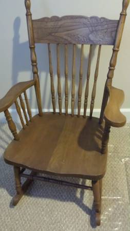 Photo Antique Oak Victorian Pressed Back Plank Seat Spindle Rocking Chair $99
