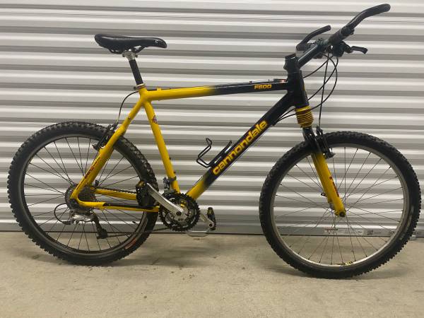 Cannondale F600 マウンテンバイク イエロー fCannondale_F600_Mountain_Bike