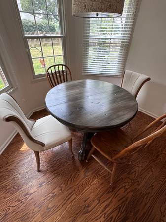 Claw foot oak table, round 48 refinished $150