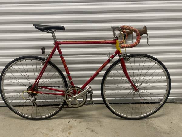 Fuji Club Fuji Road Bike $380 | Bikes For Sale | Indianapolis, IN | Shoppok