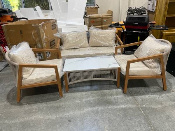 Photo Oak Hill 4-Piece Patio Conversation Set with White Cushions $500