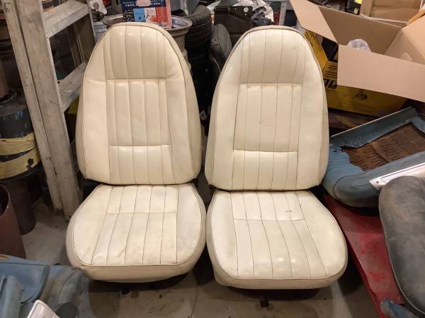 Photo 1970 1971 1972 1973 Camaro Z 28 Trans Am bucket seats $585