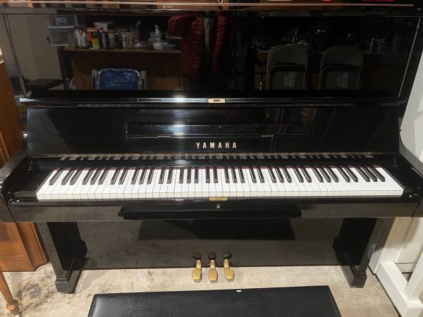 Photo 1978 Yamaha U2 Upright Piano $4,800