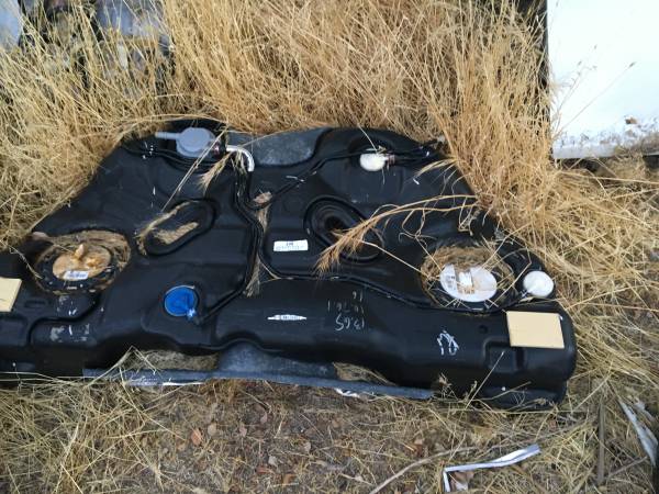 Photo 2015 CHRYSLER 300 GAS TANK