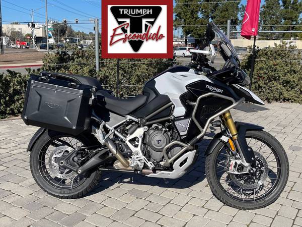 Photo 2023 Triumph Tiger 1200 Rally Explorer  Bags Included $20,995
