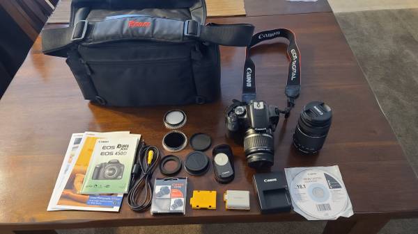 Photo CANON EOS REBEL XSI CAMERA BUNDLE $300