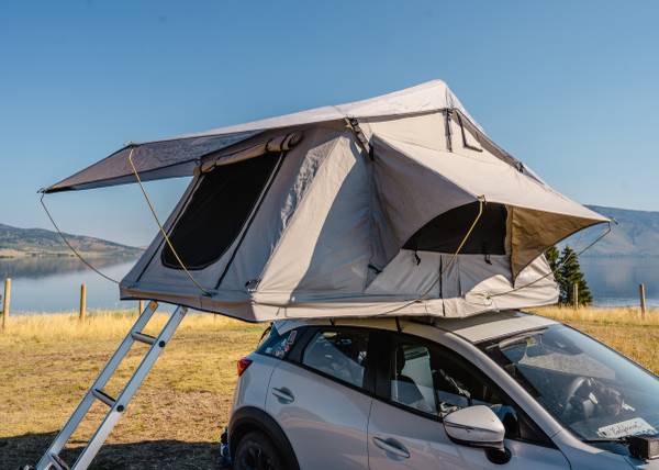 Photo Car Cing - CONDO - Truck Tent - RTT - Lightweight Roof Top Tent $899
