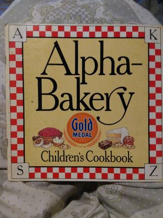Photo Collectible  Alpha-Bakery Gold Medal Childrens Cookbook $20