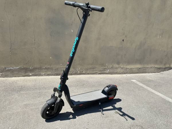 Photo Electric Folding Scooter, APP control, 30 Miles Real Range, Up to 18.6 MPH Speed $330