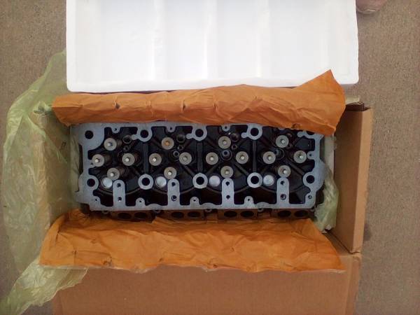 Photo Ford Diesel Cylinder Head Diesel $200