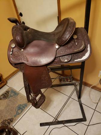 Photo Horse Circle Y Fancy Saddle $850