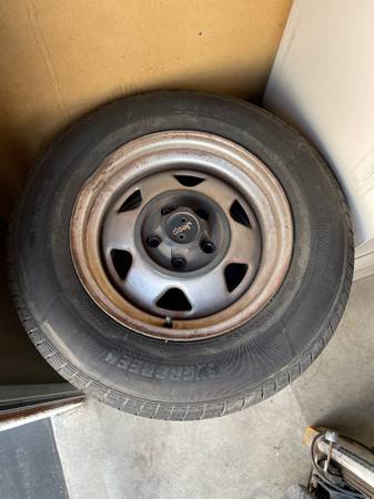 Photo Jeep Xj Tires and Rims $300
