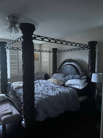 Photo King sized canopy bed for sale $250