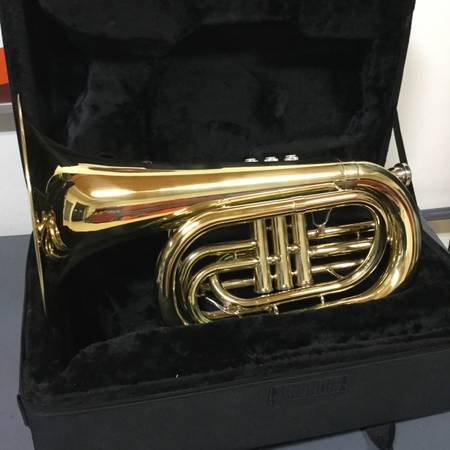 Photo Marching Baritone Horn with Case $1,299