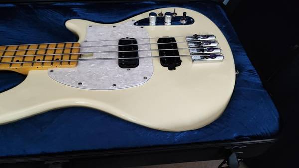 New White Schecter CV-4 Bass with Schecter Hard Shell Case $740