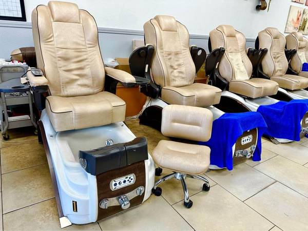 Photo Spa Pedicure chair and Mani Table COMBO $250