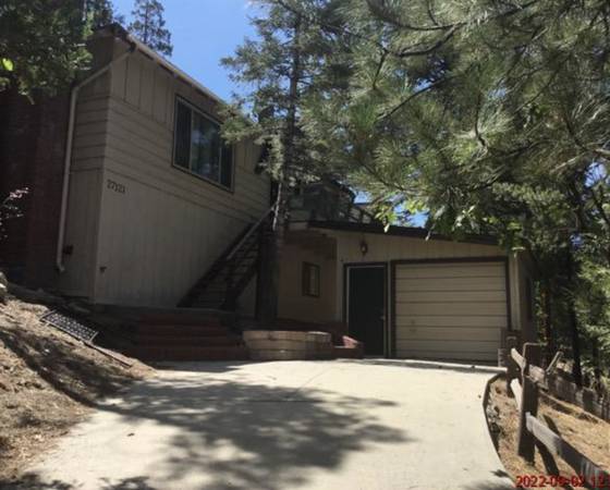 Three Bedroom House Available on Peninsula Dr in Lake Arrowhead $489,900