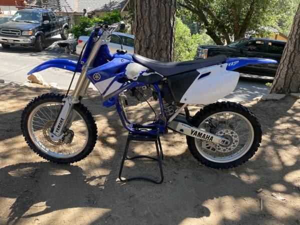 Photo Yamaha YZ450 $200